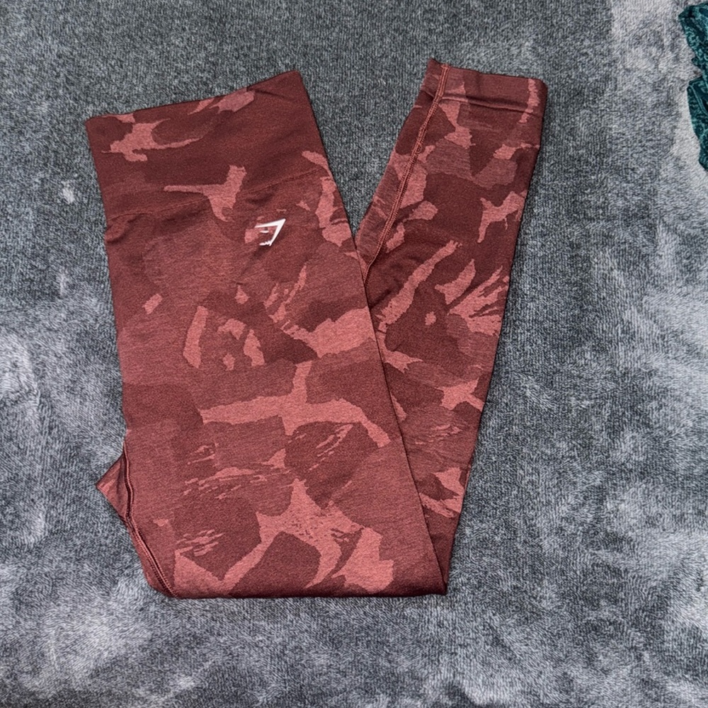 GymShark ADAPT CAMO SEAMLESS LEGGINGS